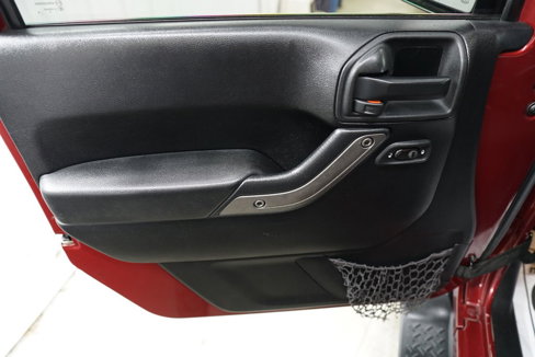 Used 2013 Jeep Wrangler Unlimited Sport image 14