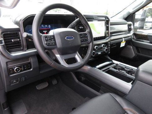 New 2025 Ford F250 Lariat image 13