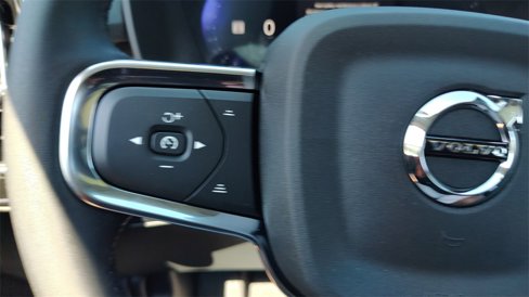 New 2026 Volvo XC40 B5 Plus w/ Climate Package image 17