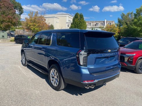 New 2025 Chevrolet Suburban Premier image 4