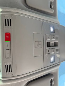 Certified 2025 Volkswagen Taos SEL image 28