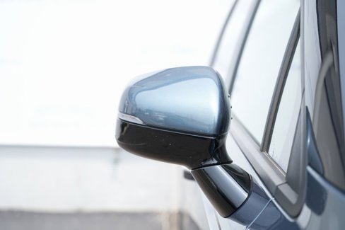 Used 2024 Kia Carnival EX image 13