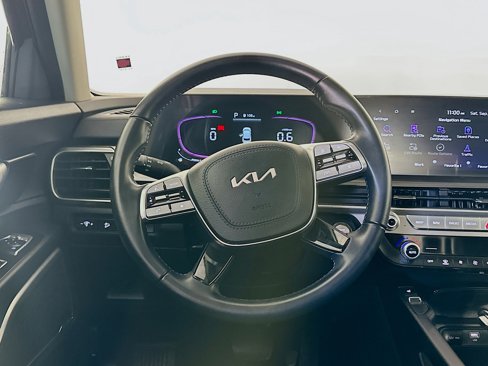 Used 2025 Kia Telluride S image 18