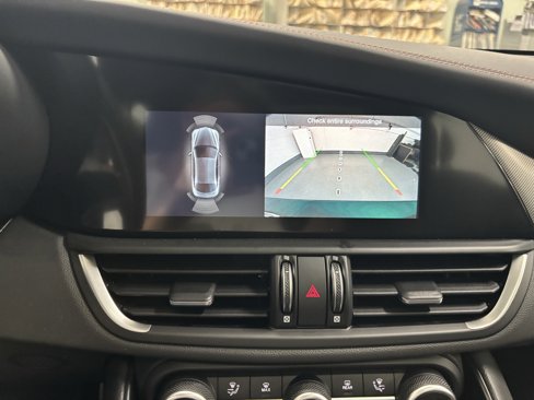 New 2025 Alfa Romeo Giulia AWD w/ Driving Assist Package image 20