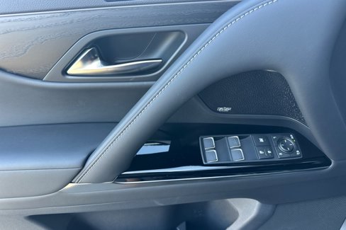 New 2025 Lexus LX 600 4WD w/ Luxury Package image 8