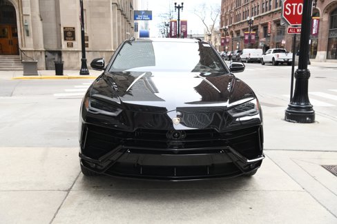 Used 2024 Lamborghini Urus S image 2