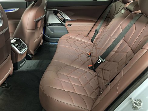 New 2026 BMW 740i xDrive image 31