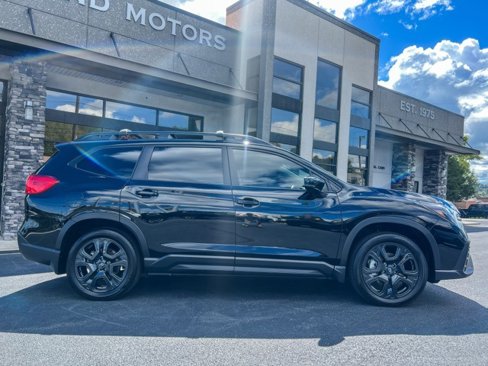 Used 2025 Subaru Ascent Onyx Edition w/ Onyx Package image 2