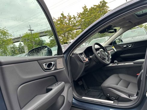 New 2026 Volvo V60 B5 Cross Country Plus w/ Climate Package image 20