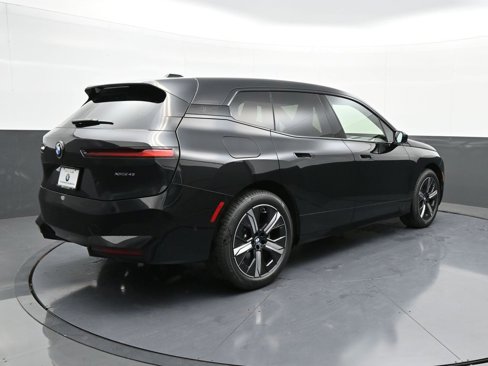 New 2026 BMW iX xDrive45 image 7