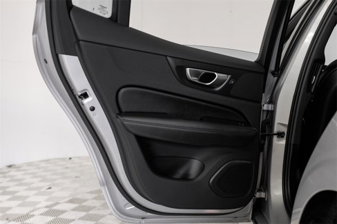 Used 2024 Volvo S60 B5 Plus image 45