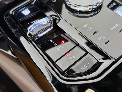 New 2026 BMW 540i xDrive w/ Executive Package image 22