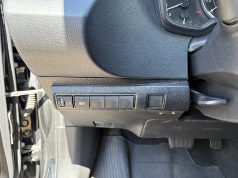 Used 2022 Toyota Corolla LE image 24