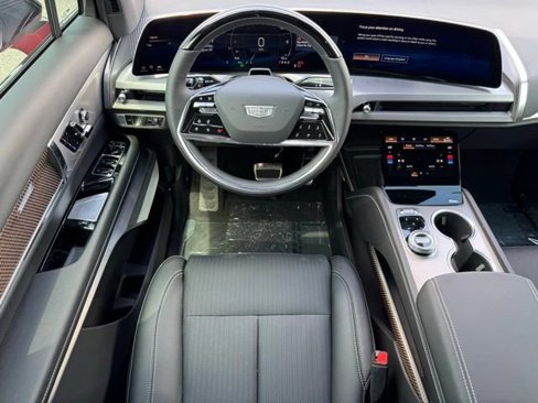 New 2026 Cadillac Vistiq Sport image 14