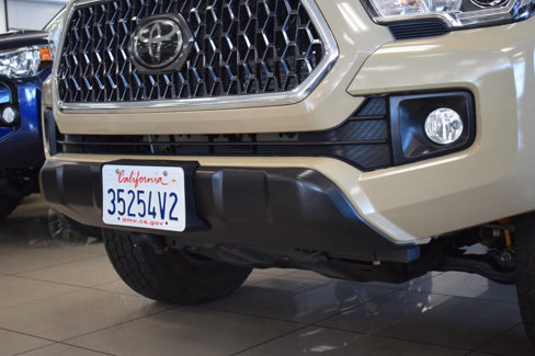 Used 2019 Toyota Tacoma TRD Off-Road w/ Technology Package image 15