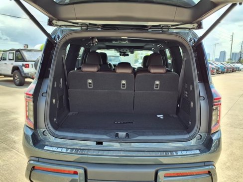 New 2025 Nissan Armada Platinum Reserve image 23