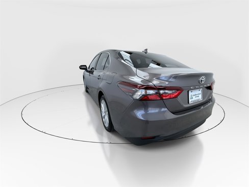 Used 2023 Toyota Camry LE image 6