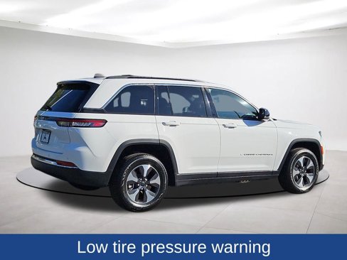 Used 2024 Jeep Grand Cherokee Limited 4xe image 7