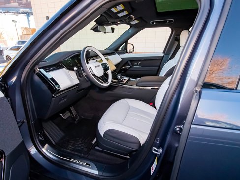 New 2025 Land Rover Range Rover Sport Dynamic SE image 35