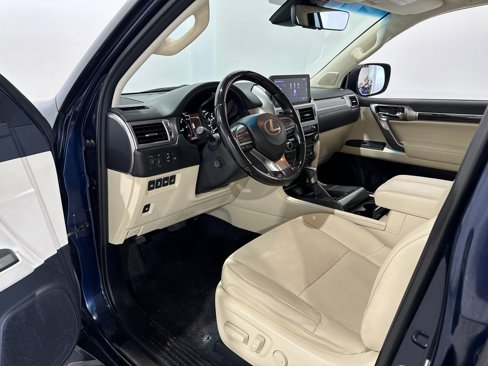 Used 2022 Lexus GX 460 Premium w/ Premium Plus Package image 17