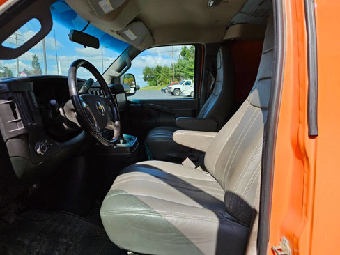 Used 2017 Chevrolet Express 2500 image 13