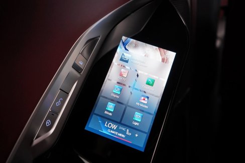New 2026 BMW 740i w/ Premium Package image 13