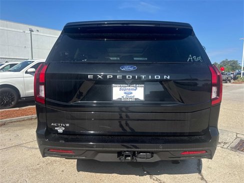 New 2025 Ford Expedition Active image 5