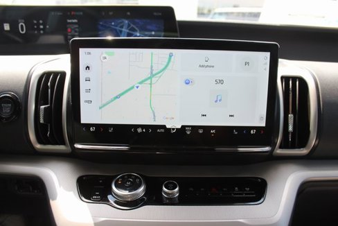New 2025 Ford Expedition Active image 12