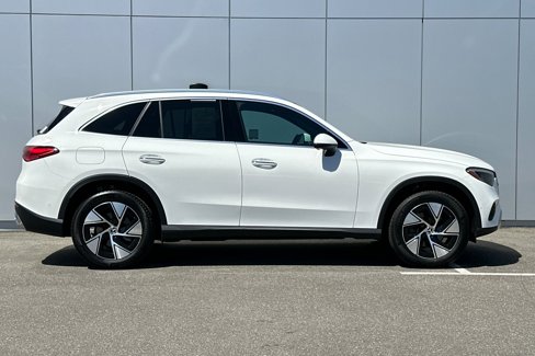 Used 2024 Mercedes-Benz GLC 300 image 6