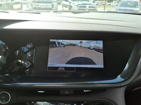 Certified 2022 Buick Envision Preferred w/ Safety Package image 30