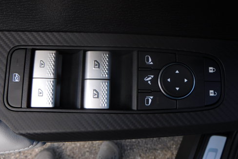 New 2025 Mitsubishi Outlander AWD image 13