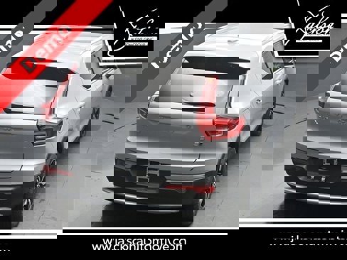 New 2025 Volvo XC40 B5 Core image 49