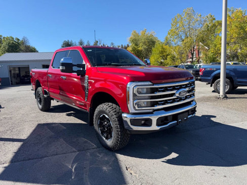Used 2025 Ford F350 Lariat w/ Tremor Off-Road Package image 7