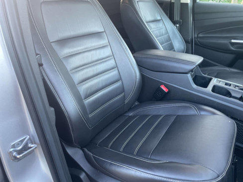 Used 2017 Ford Escape Titanium image 22