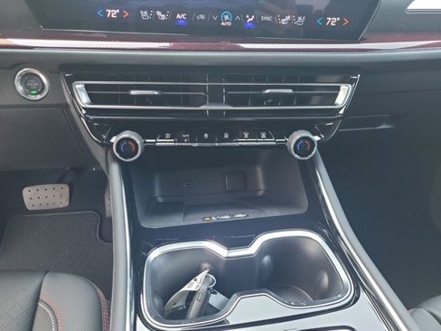 New 2026 Chevrolet Traverse RS image 17