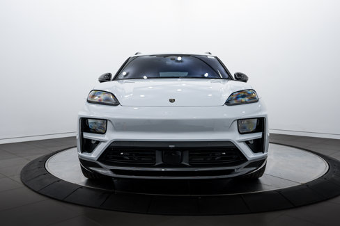 New 2025 Porsche Macan Turbo Electric image 10