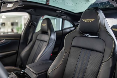 Used 2025 Aston Martin DBX 707 image 19