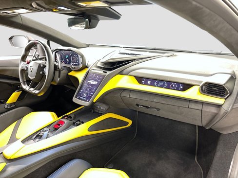 Used 2024 Lamborghini Revuelto image 15