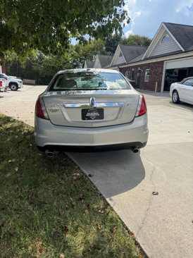 Used 2009 Lincoln MKS image 3