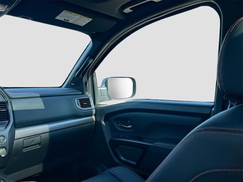 Used 2024 Nissan Titan PRO-4X image 23