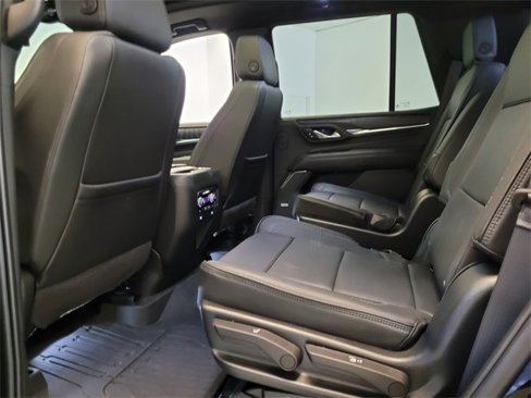 Used 2023 GMC Yukon Denali image 5