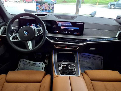 Used 2025 BMW X5 xDrive40i w/ M Sport Package image 22