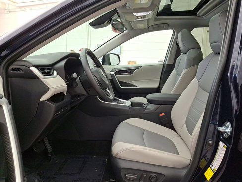 Used 2025 Toyota RAV4 XLE Premium image 11