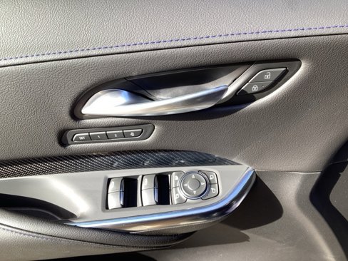 New 2025 Cadillac XT4 Sport w/ Cold Weather Package image 17