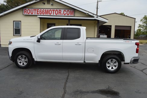 Used 2020 Chevrolet Silverado 1500 LT w/ Convenience Package image 3