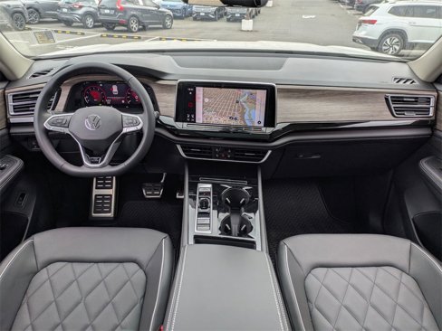 New 2025 Volkswagen Atlas SEL Premium R-Line image 24