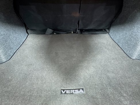 Used 2025 Nissan Versa SV image 45