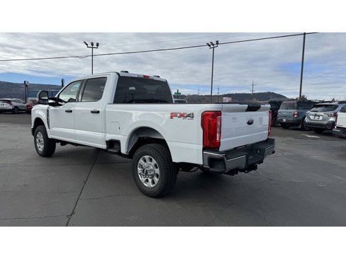 Used 2023 Ford F350 XLT w/ FX4 Off-Road Package image 6
