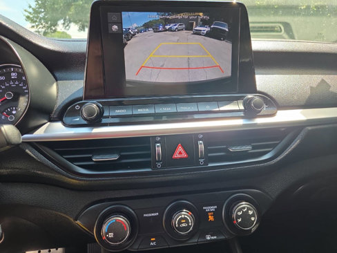 Used 2023 Kia Forte LXS image 7