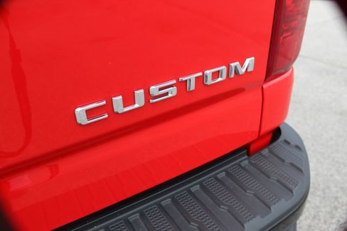 Used 2024 Chevrolet Silverado 2500 Custom w/ Custom Value Package image 14